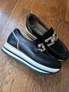 Gently USED SOFTWAVES women's cathy loafers in black taupe 9